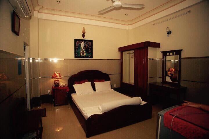 Tan Dat Hoa Hotel & Massage Ho Chi Minh-staden Exteriör bild