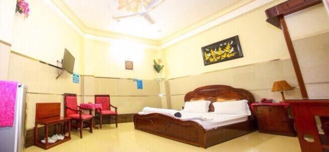 Tan Dat Hoa Hotel & Massage Ho Chi Minh-staden Exteriör bild